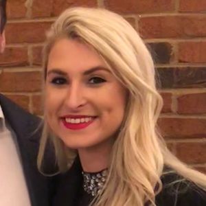 Meet your Posher, Caroline